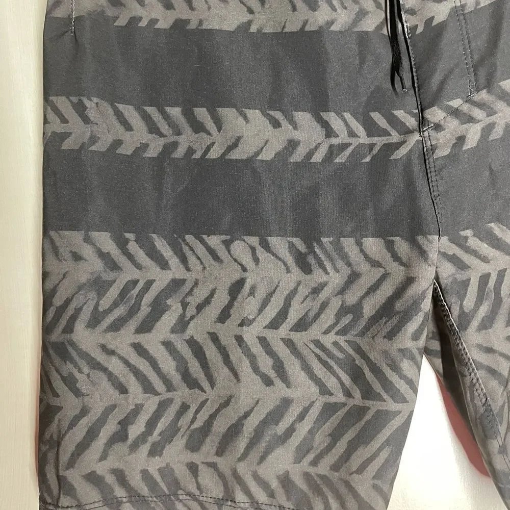 Hurley black and gray swim trunks board shorts,‎ size 28